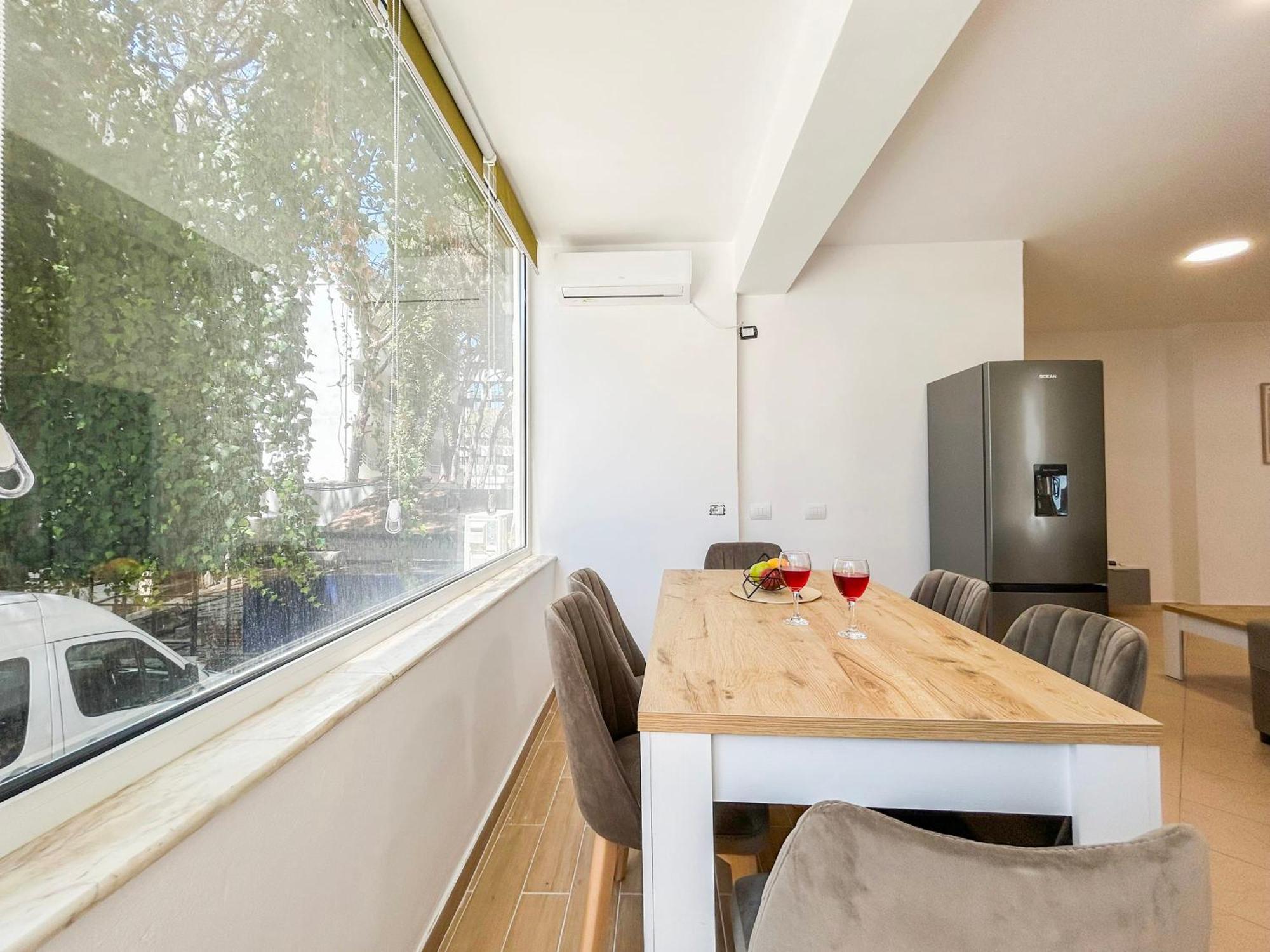 2 Bedrooms 1032