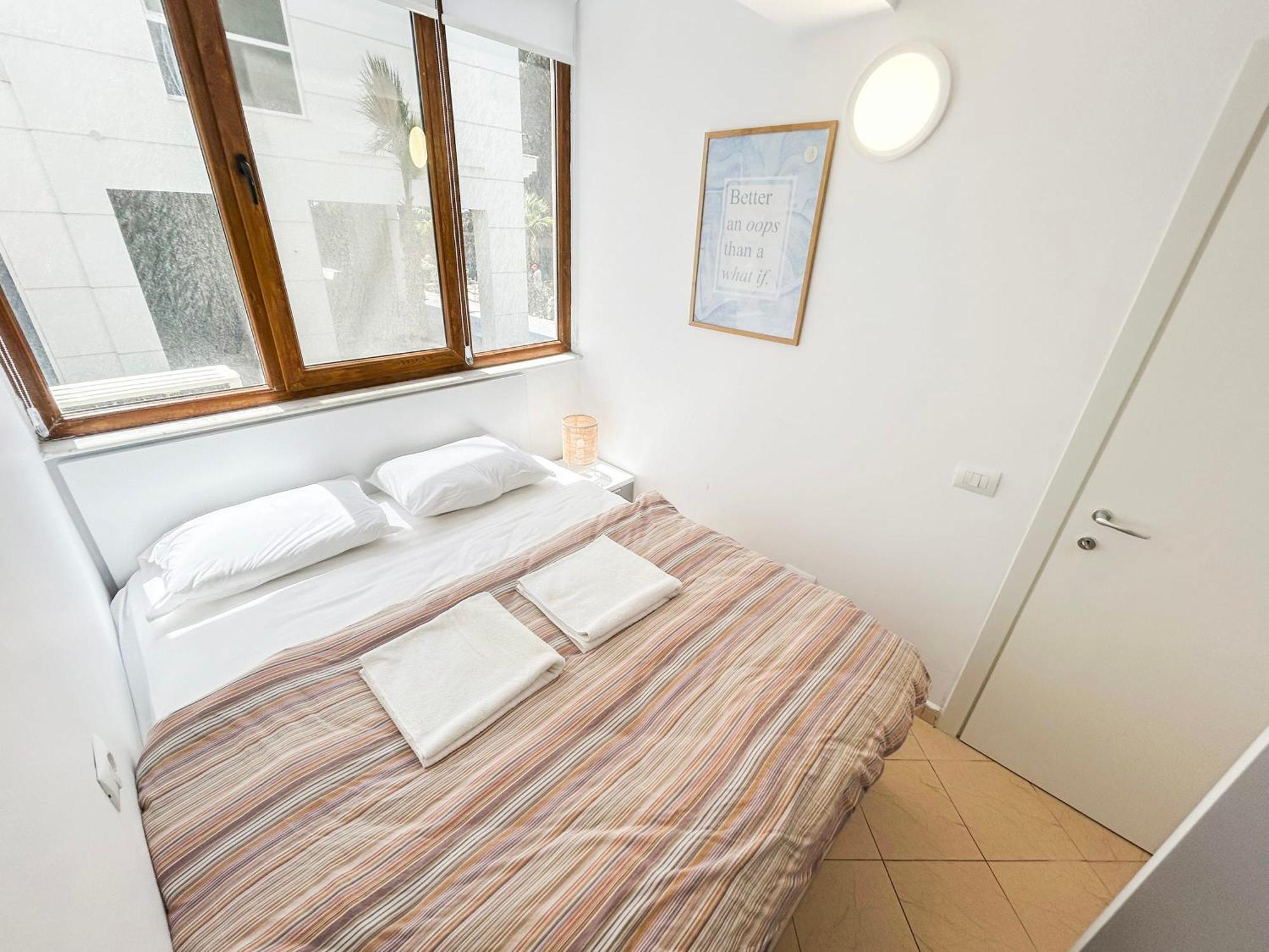 2 Bedrooms 1032